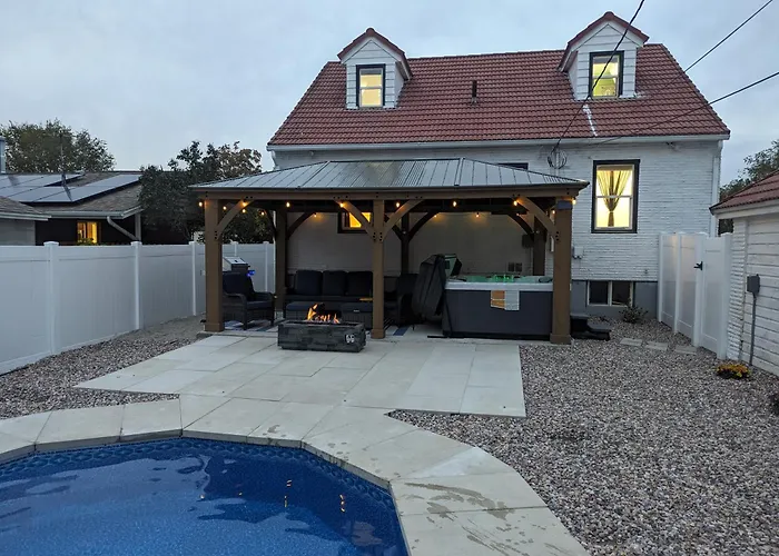 Charming Salt Lake City Home Minutes From Airport, Downtown Slc , Skiing