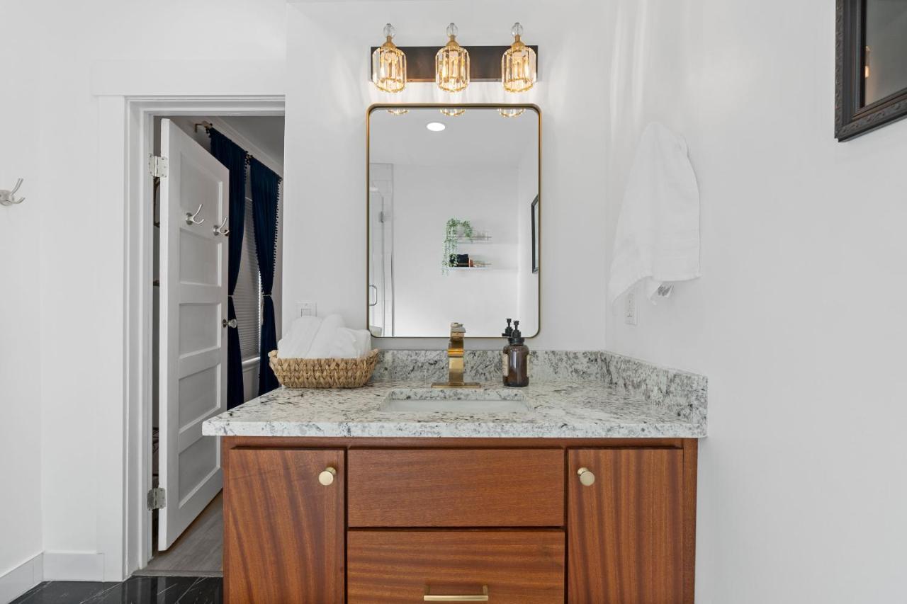 Charming Salt Minutes From Airport, Downtown Slc , Skiing Hébergement de vacances South Salt Lake