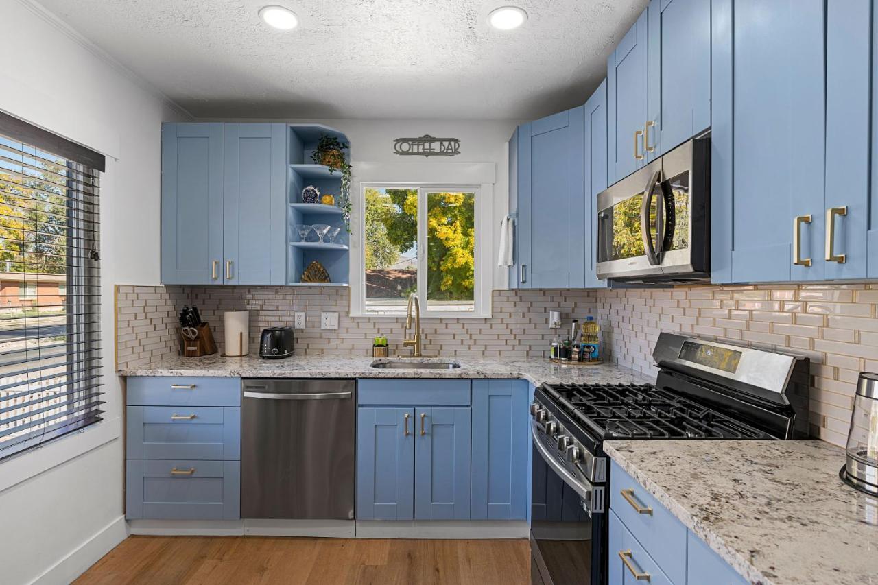 Charming Salt Minutes From Airport, Downtown Slc , Skiing Hébergement de vacances
