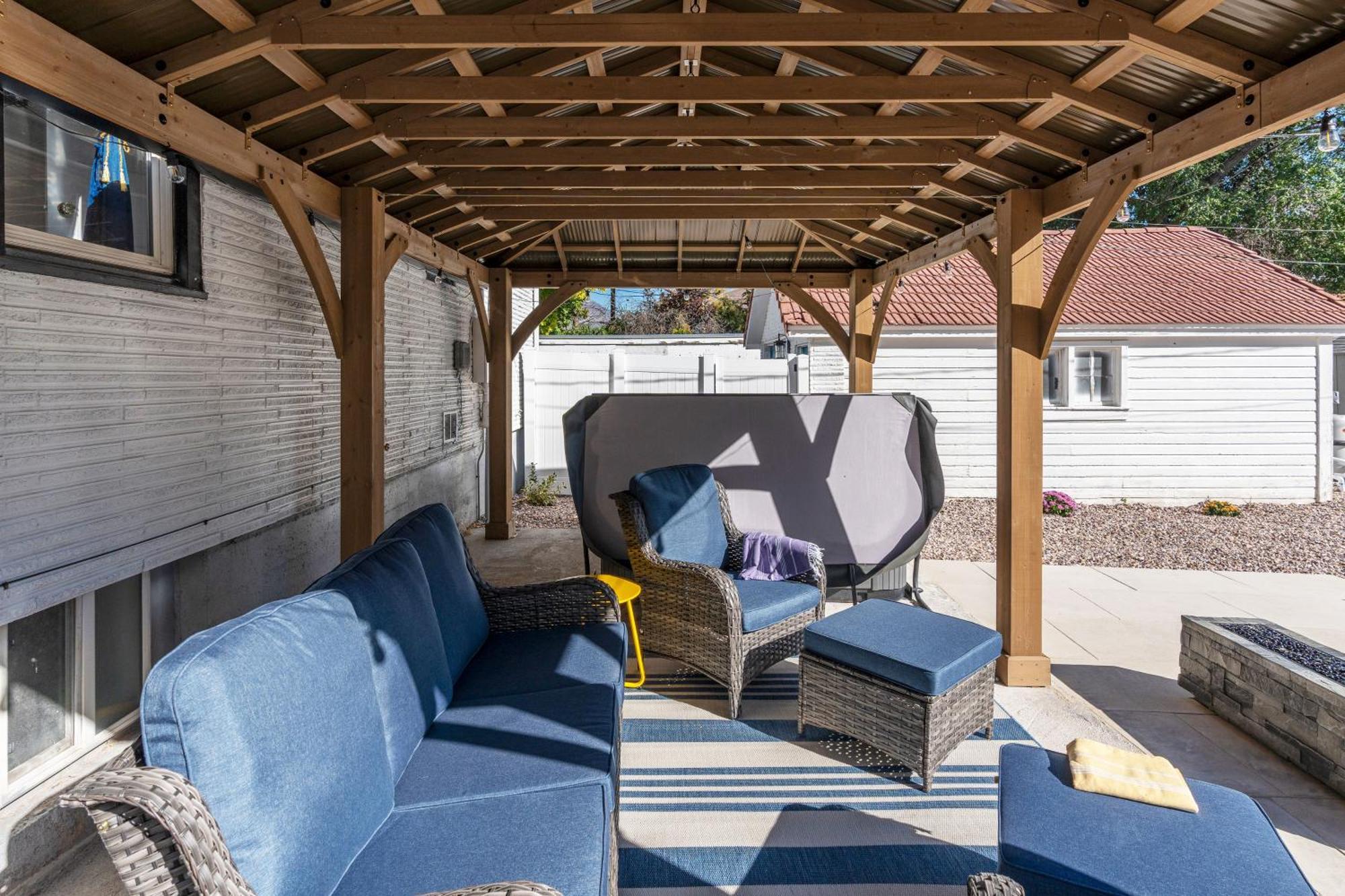 Charming Salt Minutes From Airport, Downtown Slc , Skiing *