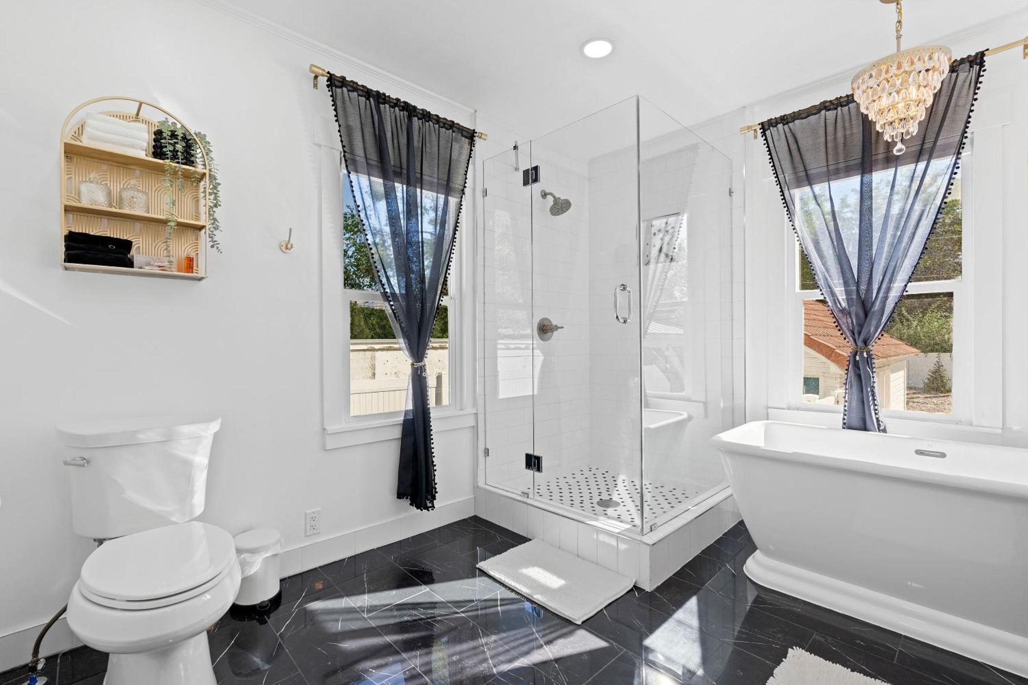 Charming Salt Minutes From Airport, Downtown Slc , Skiing *